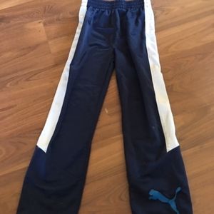 💙 Youth boys Puma Joggers